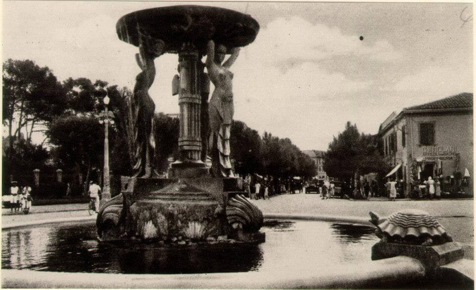 Fontana delle Sirene