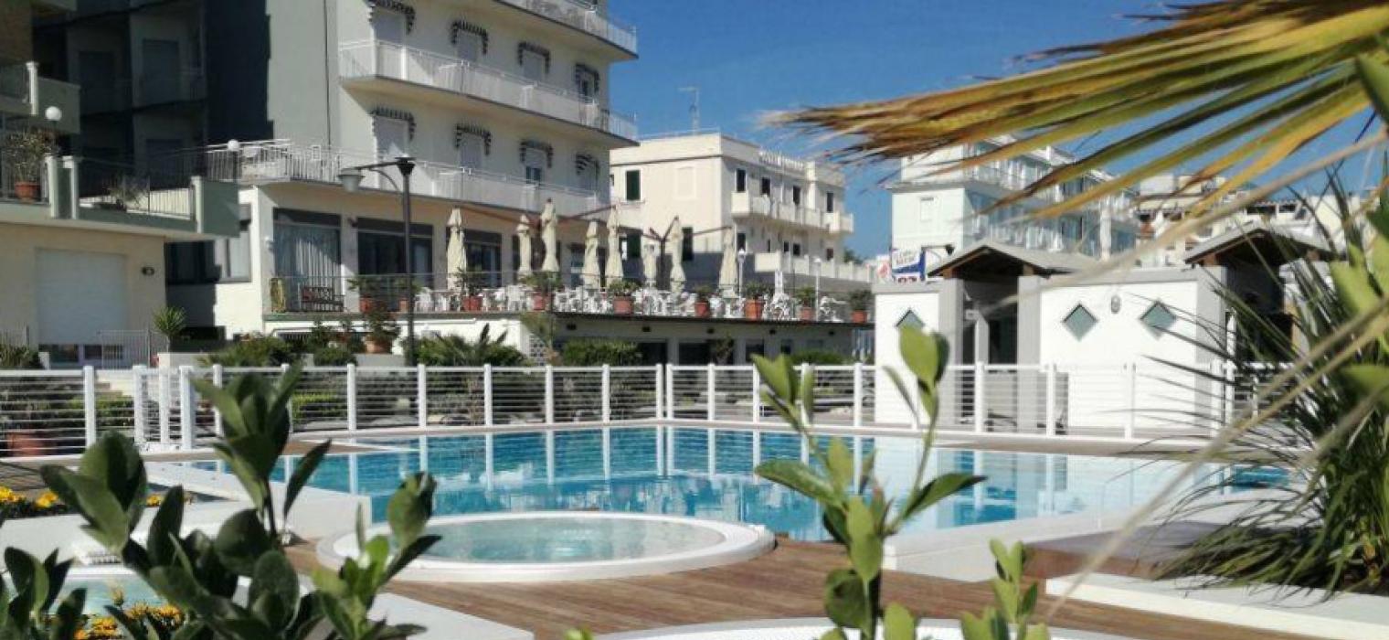 hboston it la-piscina-spiaggia 012